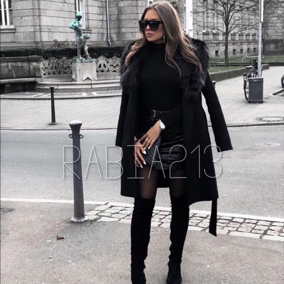 LAST 1!🔥ZARA COAT WITH FAUX FUR COLLAR - Picture 3 of 12